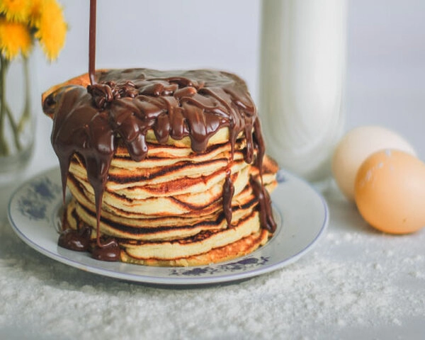 pfannkuchen mit schokoladenstückchen