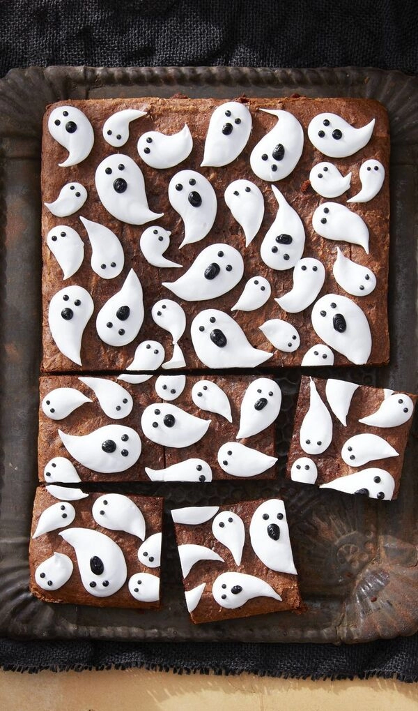 halloween mit schokoladen-brownies