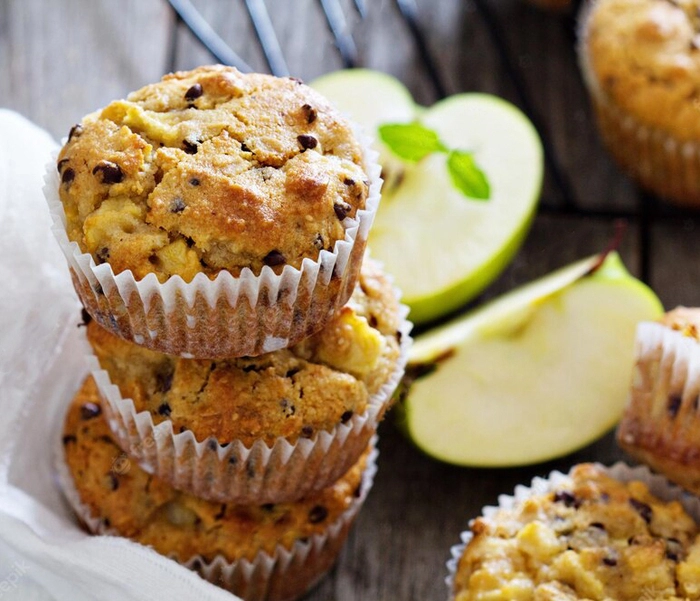 gesunde erdbeer-muffins mit chiasamen